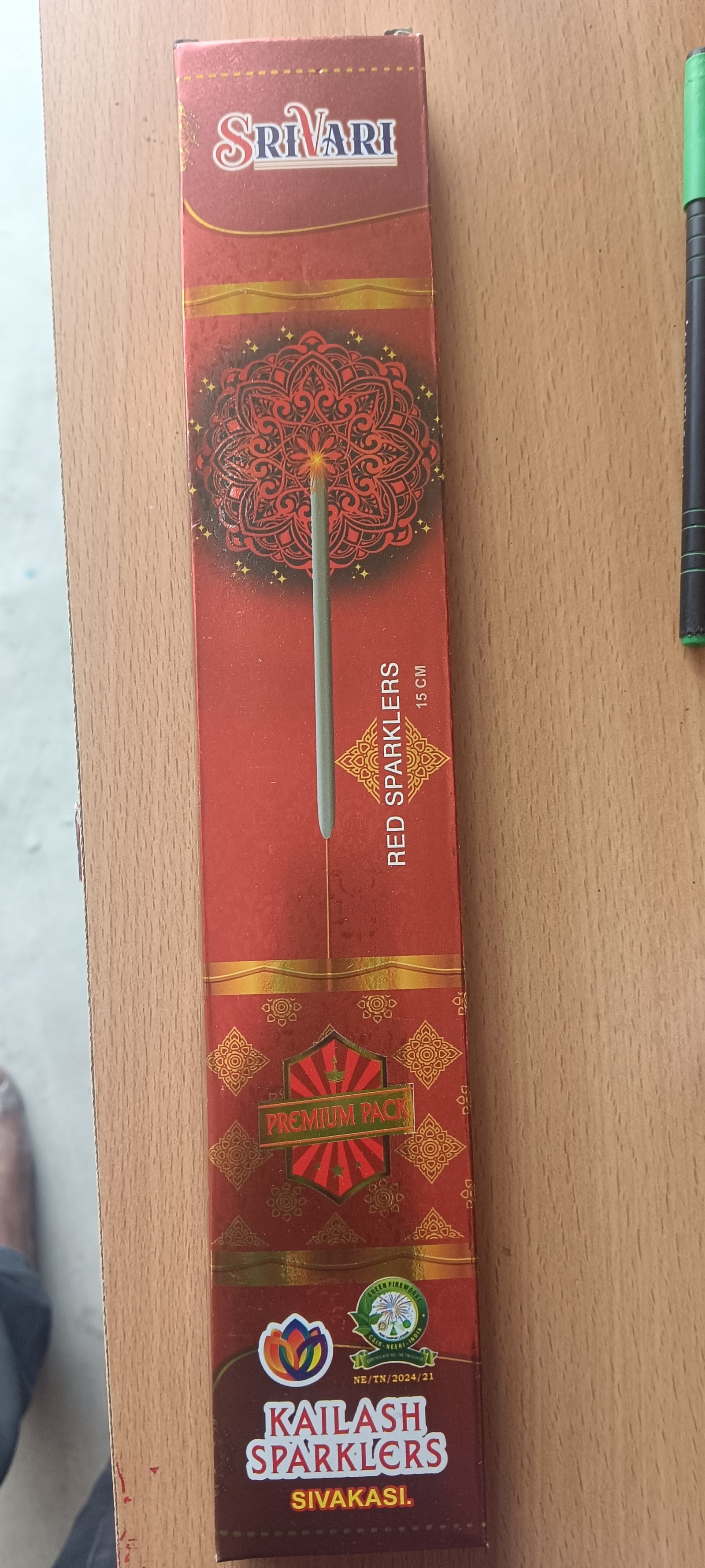 15CM RED SPARKLERS